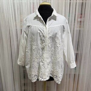 Yi Yi for Women White Embroidered Cotton Blouse Feminine Lace Trim Detail Size M